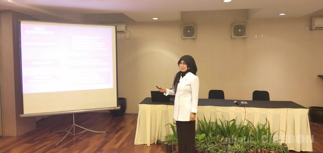 Yeni Nuriyani, S. Pd., M.Pd.I, Kepala SMA Negeri 1 Susukan Kabupaten Cirebon